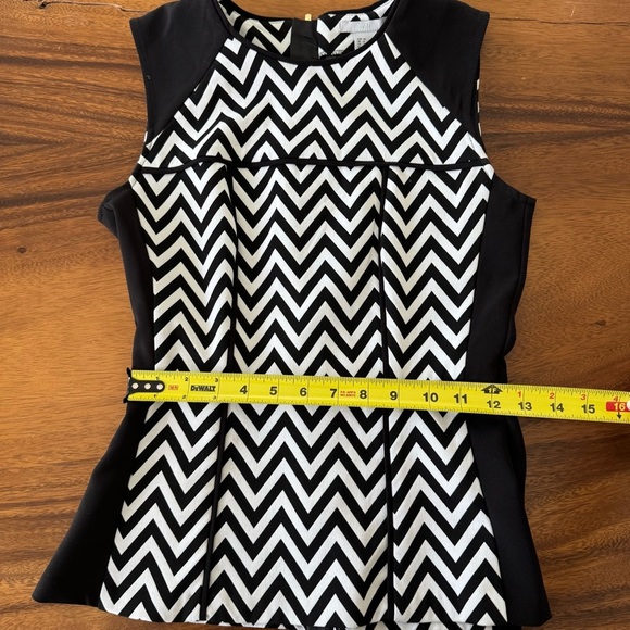 H&M Black and White Chevron Design Top and Skirt Set size 4-6 - Picture 5 of 15